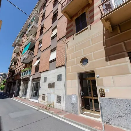 Altido Warm Family-friendly Apt For 6, Near Apartment