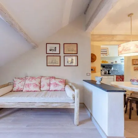 Apartment Altido Warm Family-friendly Apt For 6, Near